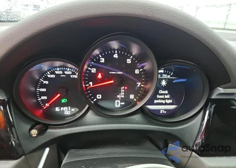 2019 Porsche Macan z USA, uszkodzony, nr VIN WP1AA2A53KLB01959